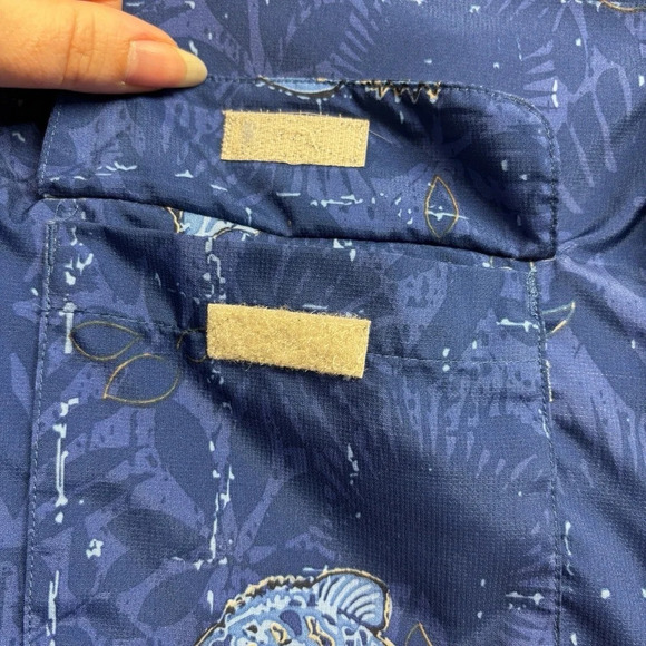 Chaps Fish Button Down Shirt S Mens Short Sleeve - Picture 5 of 8